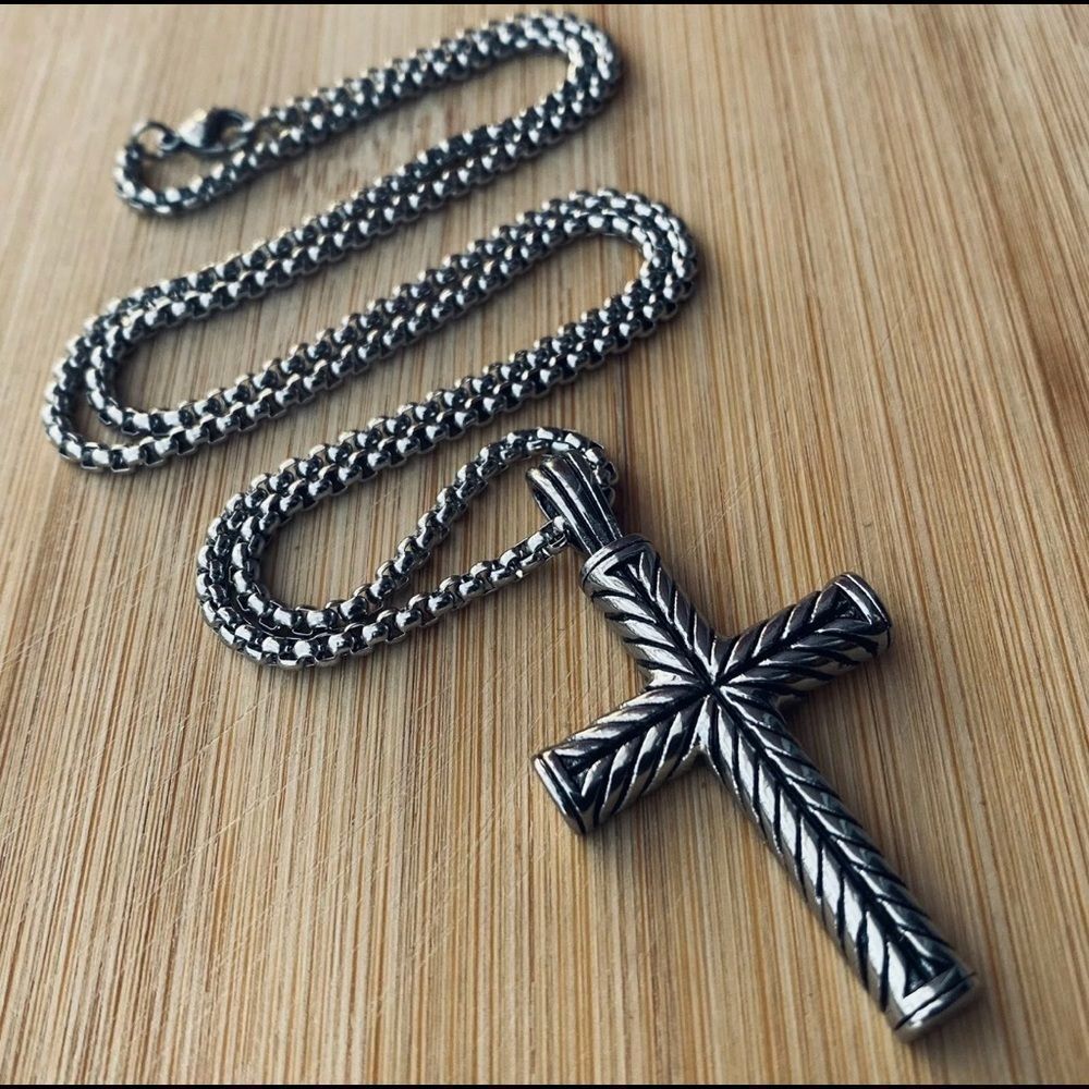 Stainless Steel Cross Pendant & Chain